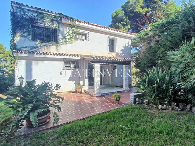 Chalet en venta en Málaga, El Candado. Chalets.