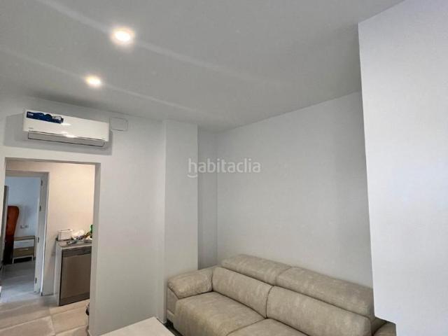 Chalet en venta en Málaga, El Palo. CHALET ADOSADO EN PRIMERA LINEA DE PLAYA. Chalets.