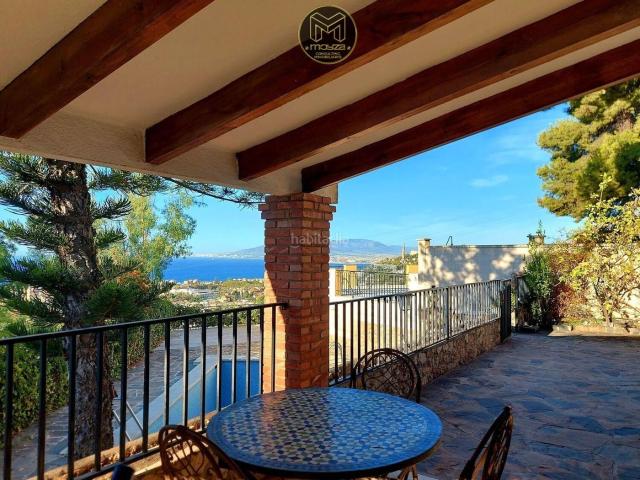 Chalet en venta en Málaga, Pinares de San Antón. Villa en venta en Pinares de San Anton, 4 dormitorios. Chalets.
