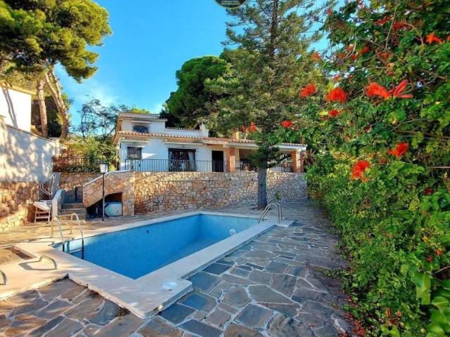 Chalet en venta en Málaga, Pinares de San Anton