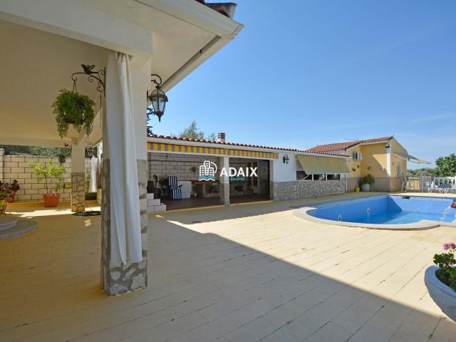 CHALET EN VENTA EN MALPARTIDA DE CÁCERES