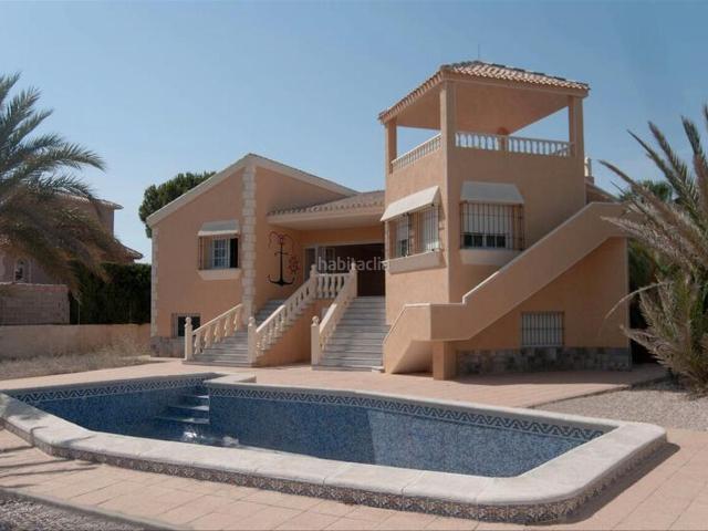 Chalet en venta en Manga del Mar Menor La, Veneziola. CHALET EN LA MANGA, MURCIA, CON PUERTO DE ATRAQUE. Chalets Manga del Mar Menor.
