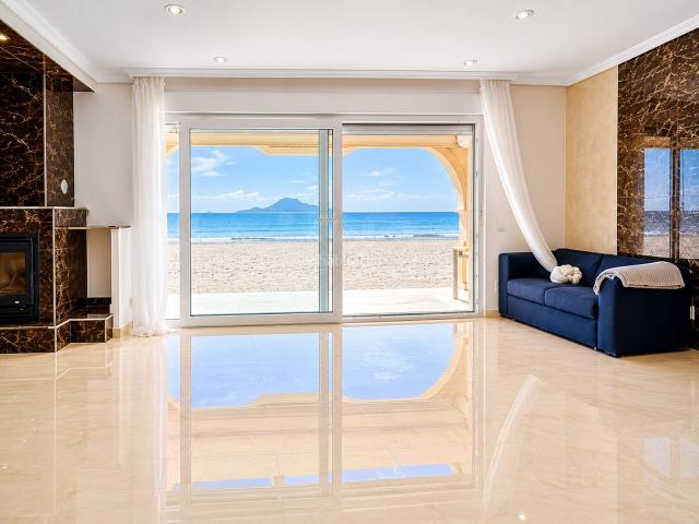 Chalet en venta en Manga del Mar Menor La, Playa de las Gaviotas El Pedrucho. Chalets Manga del Mar Menor.
