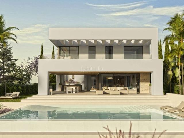 Chalet en venta en Manilva, Chullera. Villa en venta en Manilva Bahia de las Rocas, 5 dormitorios. Chalets.