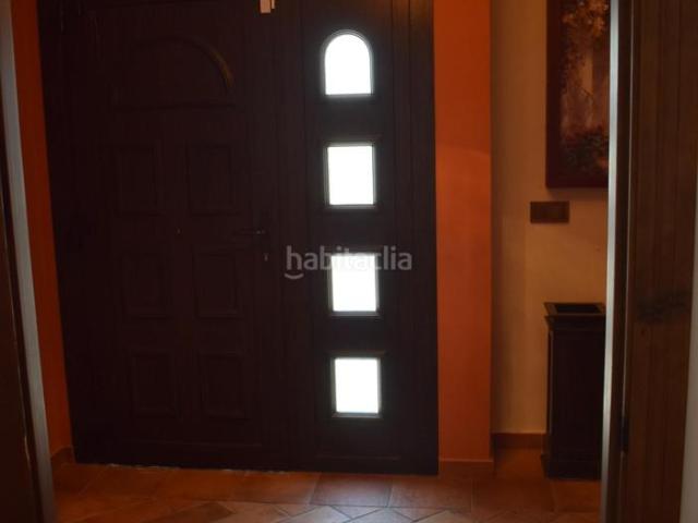 Chalet en venta en Manilva, El Castillo. Chalet en primera linea de golf. Chalets.
