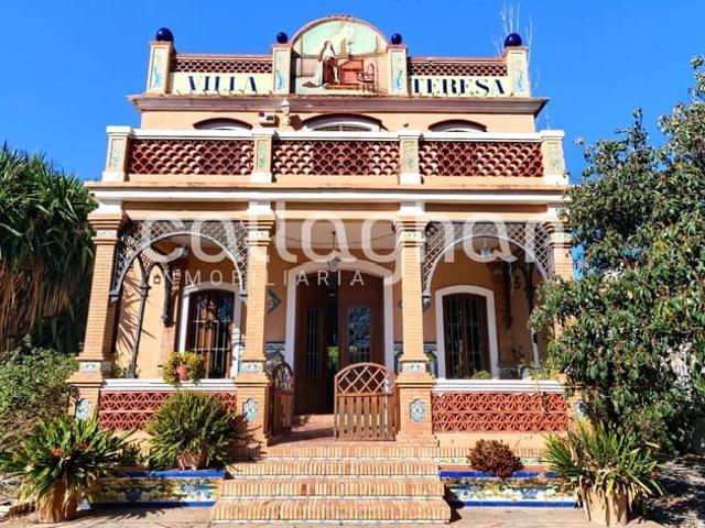 Chalet en venta en Manises, Valencia