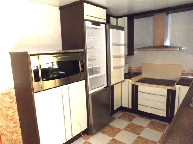 Chalet en venta en Maracena. Chalet Maracena. Chalets.