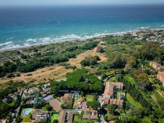 Chalet en venta en Marbella, Cabopino