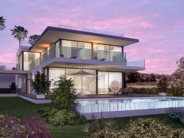 Chalet en venta en Marbella, Cabopino Artola. Chalets.