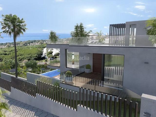 Chalet en venta en Marbella, Cabopino Artola. Chalets.