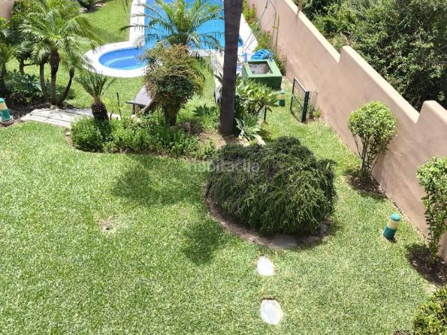 Chalet en venta en Marbella, Bello Horizonte Lindasol. Se vende Lujosa villa de 7 dormitorios, 3 baños. Chalets.