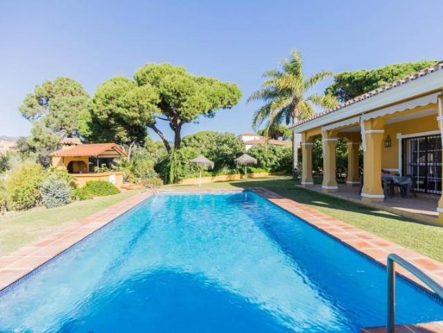 Chalet en venta en Marbella, El Rosario Ricmar