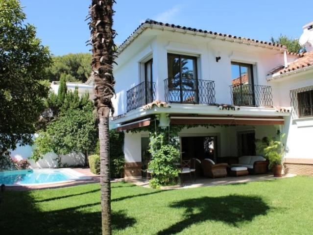 Chalet en venta en Marbella, Este Los Monteros
