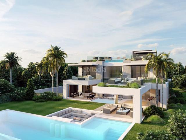 Chalet en venta en Marbella, Lomas de Marbella Club. Chalets.