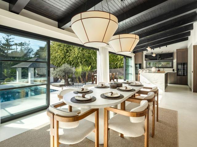 Chalet en venta en Marbella, Las Brisas. Chalets.
