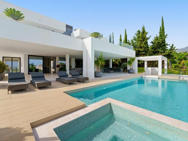 Chalet en venta en Marbella, Los Naranjos. Chalets.