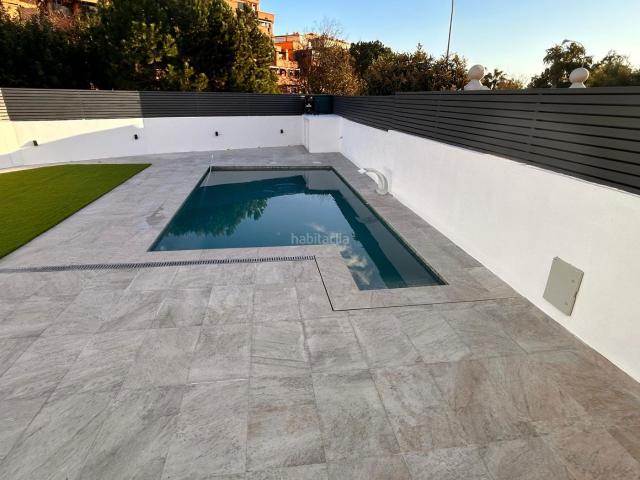 Chalet en venta en Marbella, Los Jardines de Marbella La Ermita. Chalet de lujo recién reformado. Chalets.