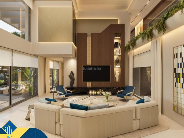 Chalet en venta en Marbella, Las Brisas. Villa en venta, en la provincia de Málaga, en Marbella, distrito de Nueva Andalucía. 5 habitaciones 488 m² 3 kilómetros al mar. Chalets.