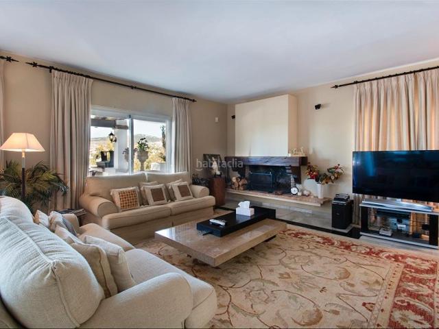 Chalet en venta en Marbella, Las Brisas. Chalets.