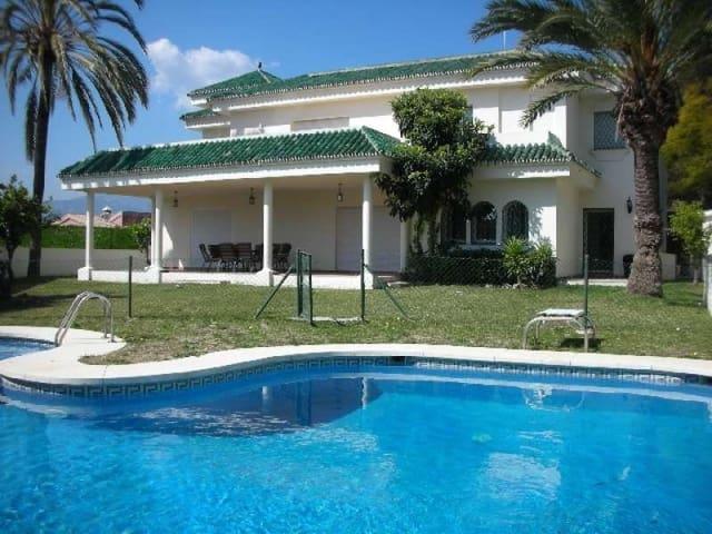 Chalet en venta en Marbella, Málaga Costa del Sol