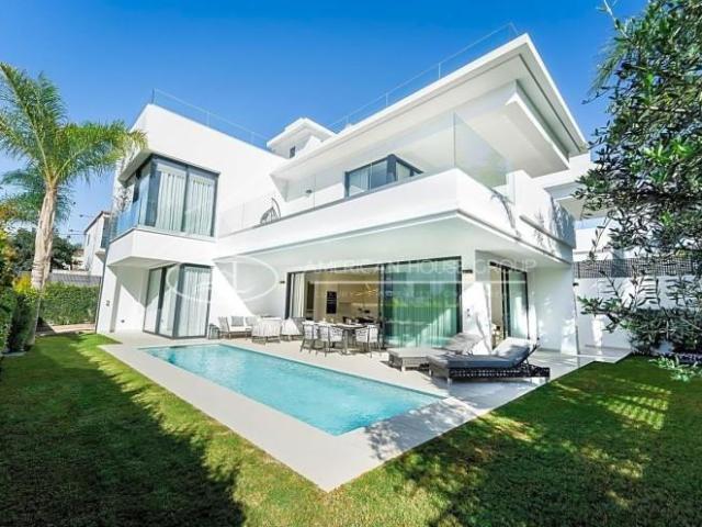 Chalet en venta en Marbella, MARBELLA, 29602
