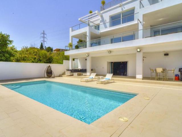 Chalet en venta en Marbella, Marbella Este El Rosario
