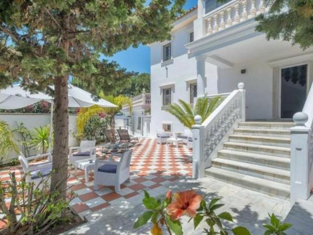 Chalet en venta en Marbella, Marbella Este Hacienda las Chapas