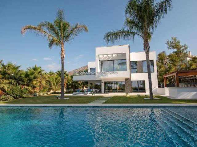 Chalet en venta en Marbella, Milla De Oro Cortijo De Nagueles