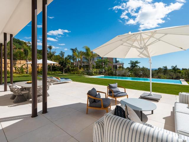 Chalet en venta en Marbella, Nagüeles Alto. Chalets.