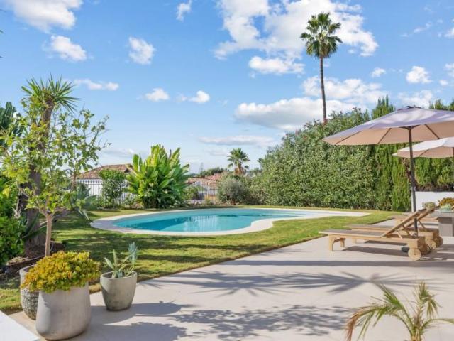 Chalet en venta en Marbella, Nueva Andalucia