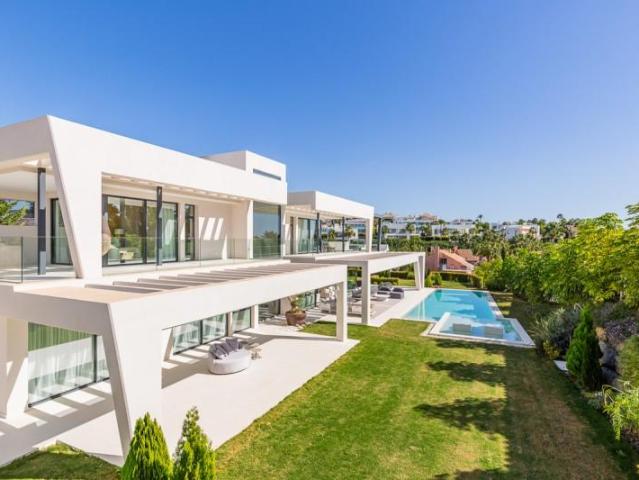Chalet en venta en Marbella, Nueva Andalucia