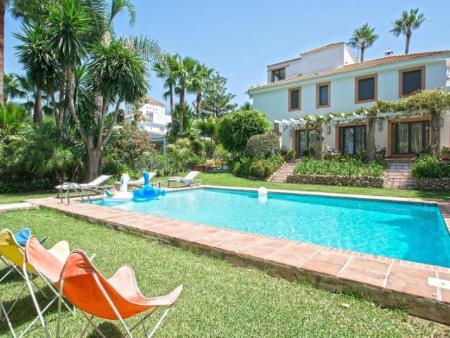 Chalet en venta en Marbella, Nueva Andalucia