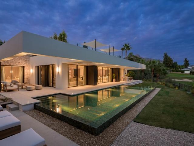 Chalet en venta en Marbella, NUEVA ANDALUCÍA