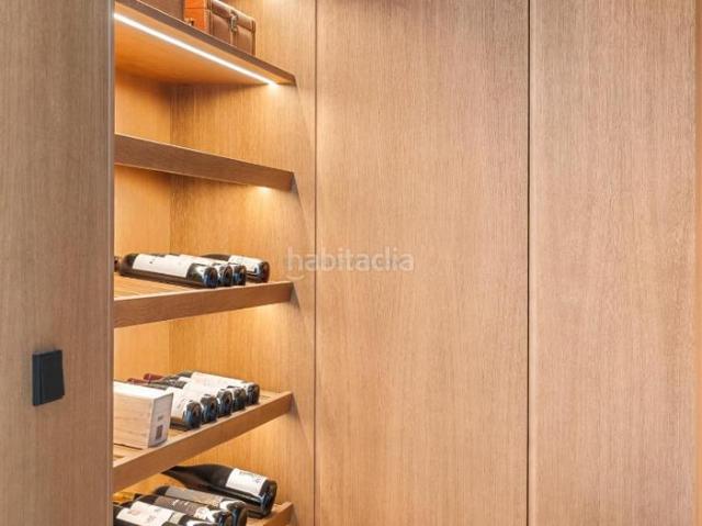 Chalet en venta en Marbella, Sierra Blanca. Villa con piscina privada, en la provincia de Málaga, en Marbella, zona de Nueva Andalucía. 3 habitaciones 500 m² 2 kilómetros. Chalets.