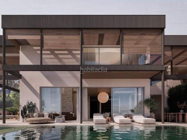 Chalet en venta en Marbella, Sierra Blanca. Villa de lujo de 4 dormitorios y 4 baños con vistas al Mar. Cascada de Camoján, Marbella. Chalets.