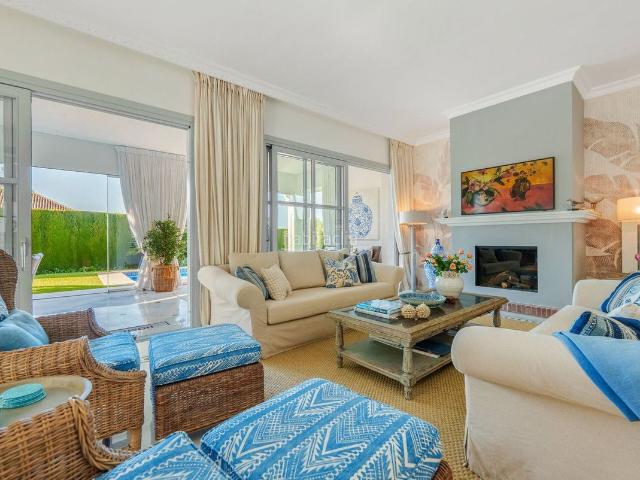 Chalet en venta en Marbella, Sierra Blanca. Chalets.