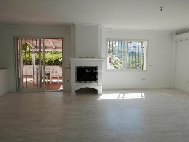 Chalet en venta en Marbella, Puerto Banús. Casa Chalet independiente en venta en nueva andalucia, marbella 0, Marbella. Chalets.