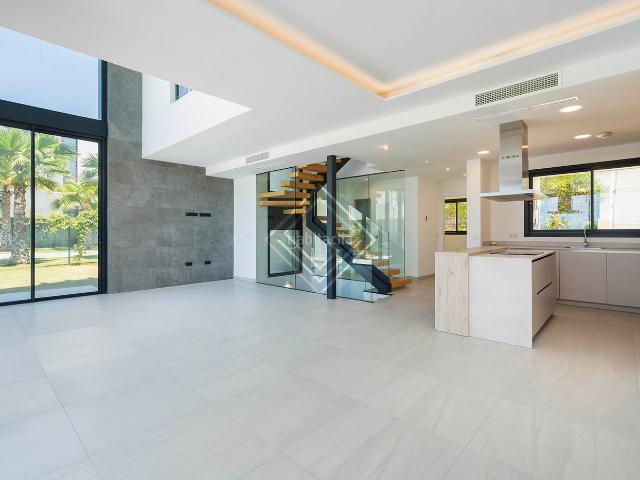 Chalet en venta en Marbella, Río Real. Chalets.