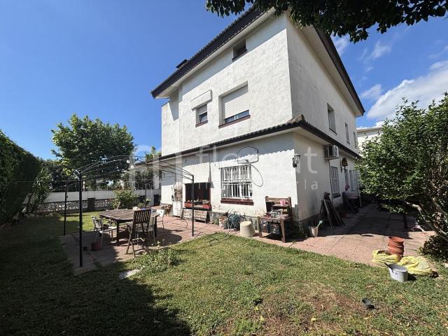Chalet en venta en Masnou El, Masnou Alt. ? ¡Oportunidad única que vuela del mercado! ?. Chalets Masnou.