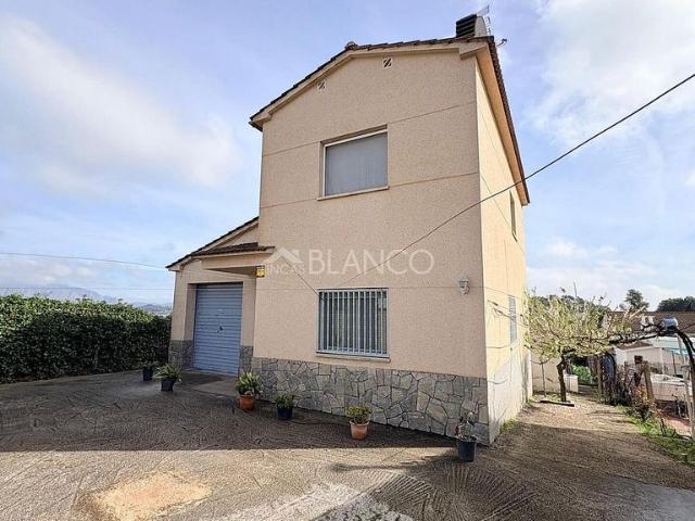 Chalet en venta en Masquefa, de 137 m² 4 habitaciones por 285.000
