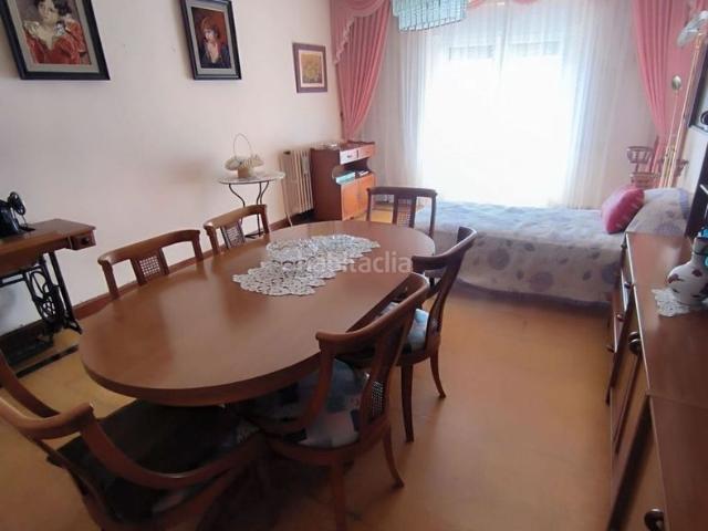 Chalet en venta en Melgar de Fernamental. Chalets Melgar de.
