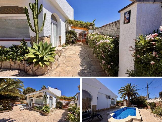 Chalet en venta en Miami Platja, Centre Costa Dorada. Chalet independiente con piscina, centrico. Chalets Miami.