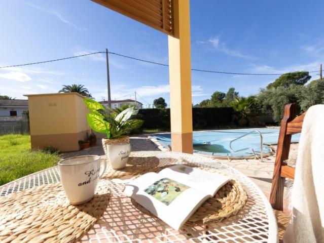 Chalet en venta en Miami Platja