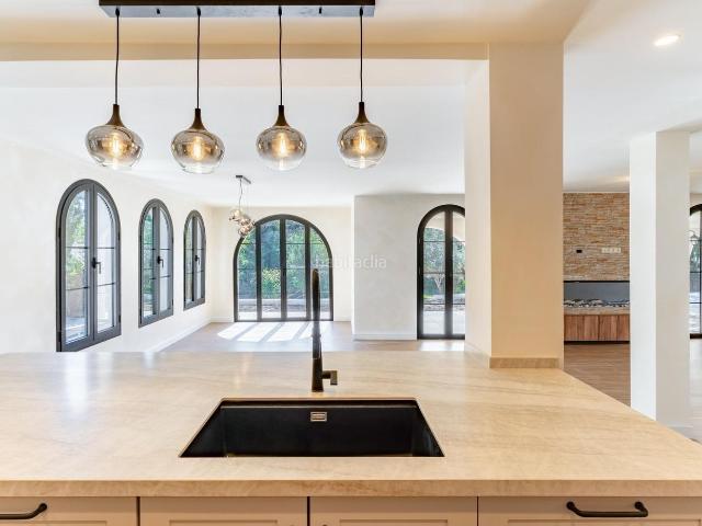 Chalet en venta en Mijas, Campo de Mijas. Casa independiente de ensueño en El Coto. Chalets.