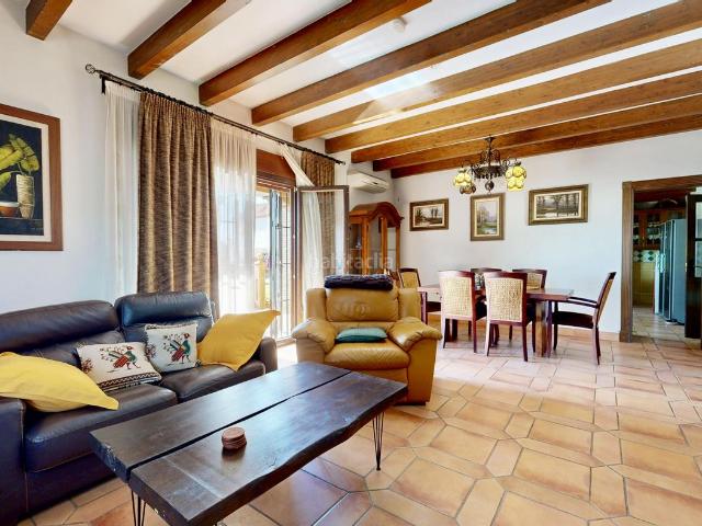 Chalet en venta en Mijas, Campo de Mijas. Exclusiva Villa Independiente en Parcela Doble de 1.200 m2 Lujo, Privacidad y Confort. Chalets.