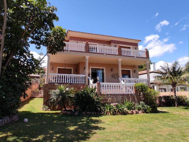 Chalet en venta en Mijas, Campo de Mijas. Villa Aislada de 4 dormitorios en Sierrezuela. Chalets.