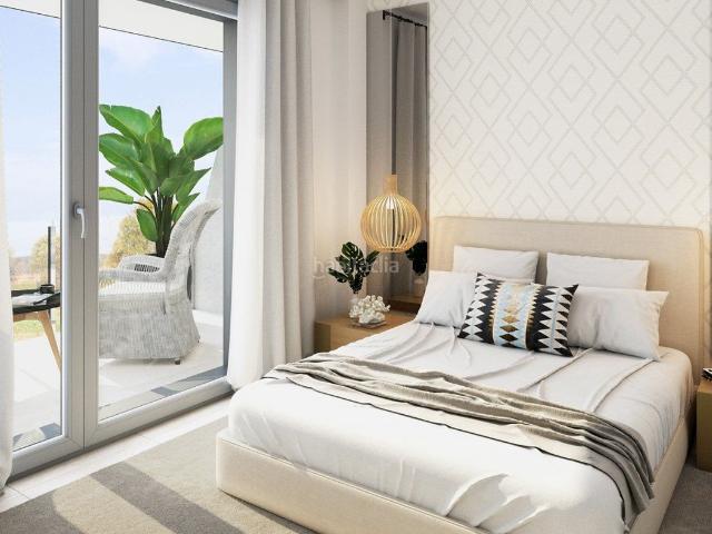 Chalet en venta en Mijas, El Faro de Calaburra Chaparral. COMPLEJO EXCLUSIVO DE VILLAS JUNTO AL MAR. Chalets.