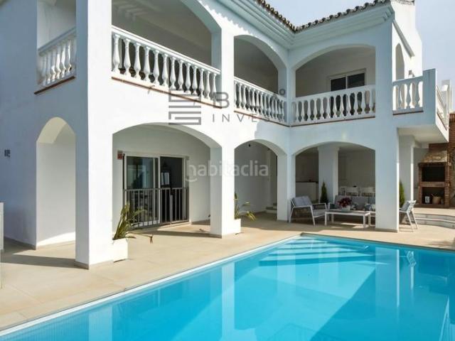 Chalet en venta en Mijas, Hipódromo Cerrado del Águila. Chalet Independiente en venta en Cerros del Águila, Mijas Costa. Chalets.