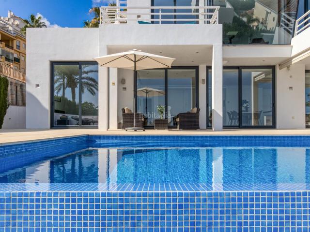 Chalet en venta en Mijas, La Cala Mijas. Villa Aislada de 4 dormitorios en La Cala de Mijas. Chalets.