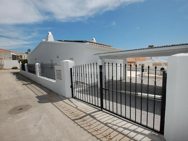 Chalet en venta en Mijas, La Cala Mijas. Villa independiente en Mijas Costa Cerca de la playa En venta. Chalets.